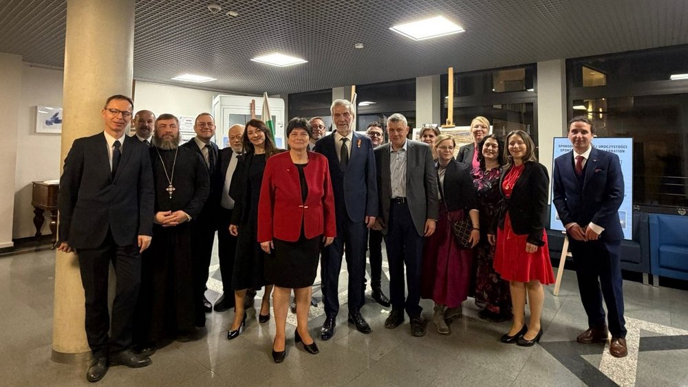 goście towarzyszący prof. Minczewowi